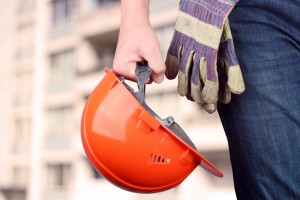 El casco es un elemento fundamental para la prevención de riesgos laborales en la construcción